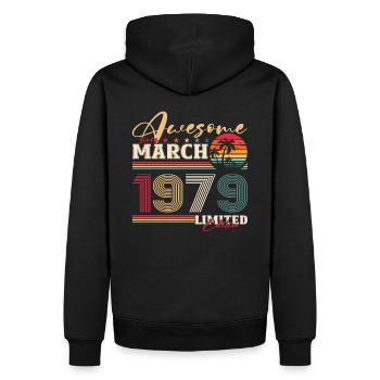 45. Geburtstag Großartig seit März Jahrgang 1979 - Männer Premium Bio Hoodie - Schwarz - Hinten - Nico (187cm)
