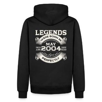 Geburtstag 2004 Mai 2004 Jahrgang 2004 Legende 04 - Männer Premium Bio Hoodie - Schwarz - Hinten - Nico (187cm)
