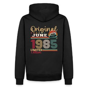 Cassette Juin 1985 Millésime 1985 Anniversaire 1985 - Sweat à capuche Premium bio Homme - noir - Dos - Nico (187cm)