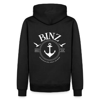 Binz, Ostseebad Perle an der Ostsee - Männer Premium Bio Hoodie - Schwarz - Hinten - Nico (187cm)