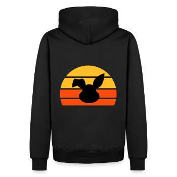 Hasenkopf mit abgeknicktem Ohr vor einer Halbsonne - Männer Premium Bio Hoodie - Schwarz - Hinten - Nico (187cm)
