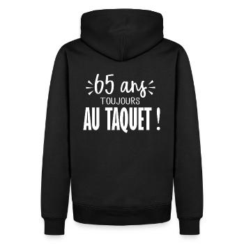65 ans toujours au taquet anniversaire 65 ans - Sweat à capuche Premium bio Homme - noir - Dos - Nico (187cm)