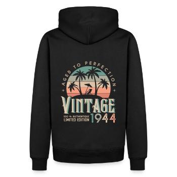 1944 Geburtstagsgeschenk Jahrgang 1944 - Männer Premium Bio Hoodie - Schwarz - Hinten - Nico (187cm)