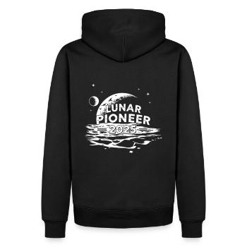 Lunar Pioneer 2025 - Männer Premium Bio Hoodie - Schwarz - Hinten - Nico (187cm)