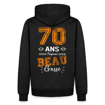 70 ans toujours beau gosse, anniversaire 70 ans - Sweat à capuche Premium bio Homme - noir - Dos - Nico (187cm)