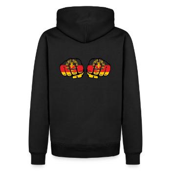 DDR Faust Held der Arbeit Abzeichen DDR Ostalgie - Männer Premium Bio Hoodie - Schwarz - Hinten - Nico (187cm)