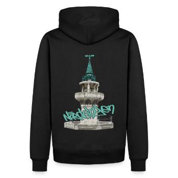 Kriegerbrunnen // Nördlingen // Illustration - Männer Premium Bio Hoodie - Schwarz - Hinten - Nico (187cm)