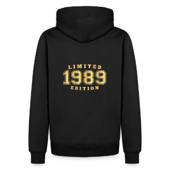1989 Geburtsjahr Jahrgang Baujahr Geboren - Männer Premium Bio Hoodie - Schwarz - Hinten - Nico (187cm)