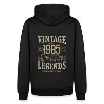 1985 Jahrgang 1985 Jubiläum - Männer Premium Bio Hoodie - Schwarz - Hinten - Nico (187cm)