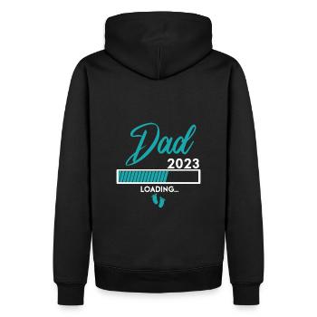DAD 2023 loading... - Männer Premium Bio Hoodie - Schwarz - Hinten - Nico (187cm)