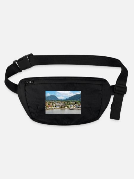 Nordfjordeid Panoramablick vom Hafen Norwegen - Stanley/Stella recycelte Gürteltasche - Schwarz - Vorne