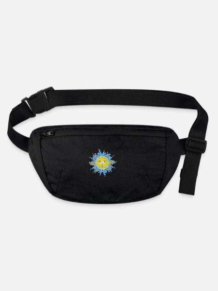 Wintersonnenwende 02 - Stanley/Stella recycelte Gürteltasche - Schwarz - Vorne