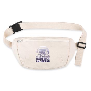 Ostsee Nordseeküste In Gedanken Barfuss am Strand - Stanley/Stella recycelte Gürteltasche - Naturweiß - Vorne