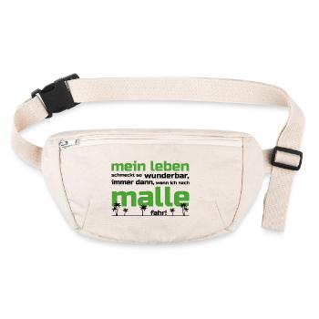 Mein Leben Malle (Schrift grün/schwarz) - Stanley/Stella recycelte Gürteltasche - Naturweiß - Vorne