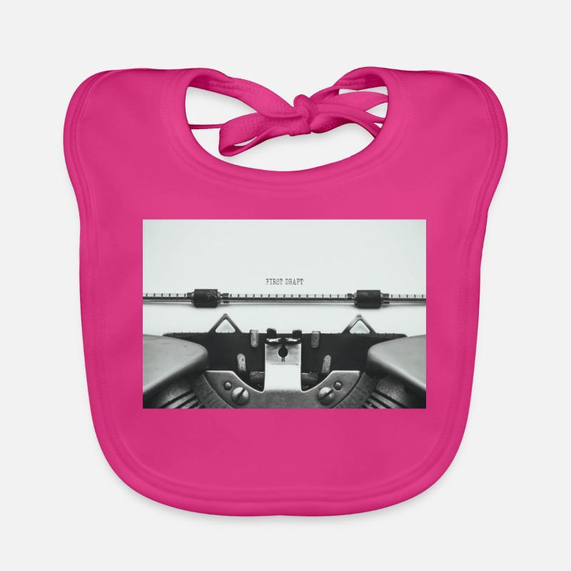 Conception d’affiche d’une première machine à écrire - Bavoir bio Bébé - fuchsia