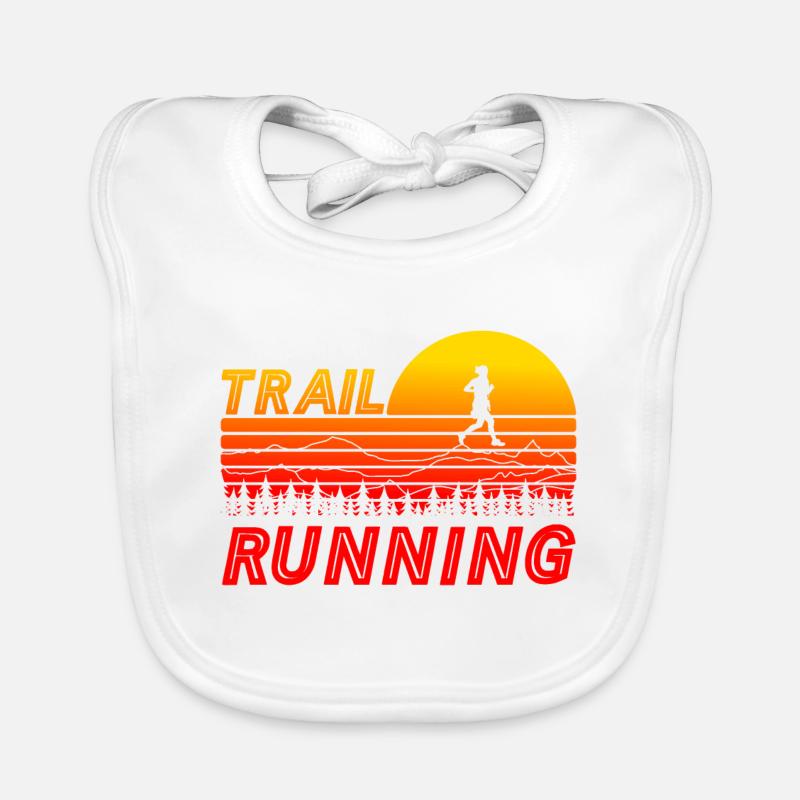 Trail running en coucher de soleil orange avec montagnes Bavoir bio Bébé