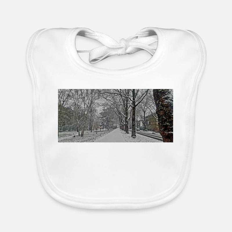 Winterallee im Schneefall Baby Bio-Lätzchen