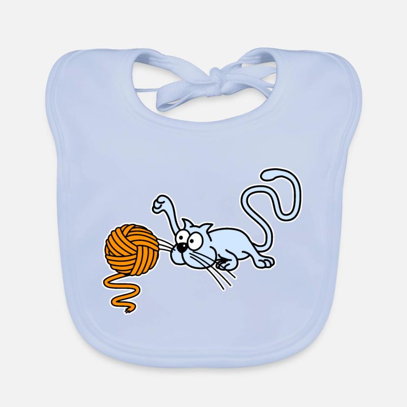 Katze spielt mit einem Ball Baby Bio-Lätzchen