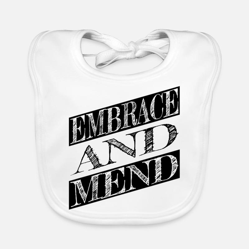 supportive relationships birthday present idea Baby Bio-Lätzchen