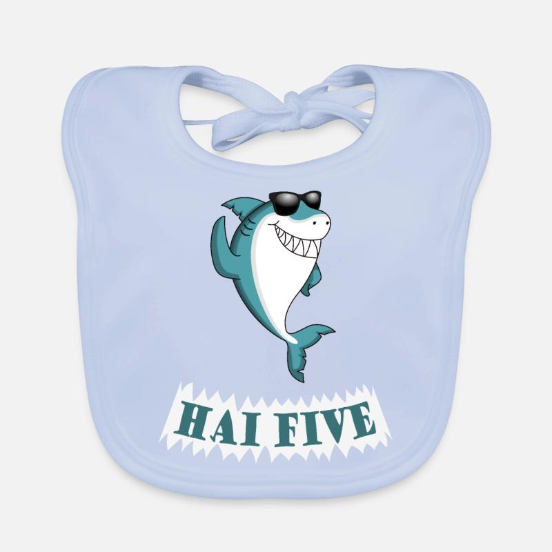 Haifisch High Five oder in dem Fall: HAI FIVE! Baby Bio-Lätzchen