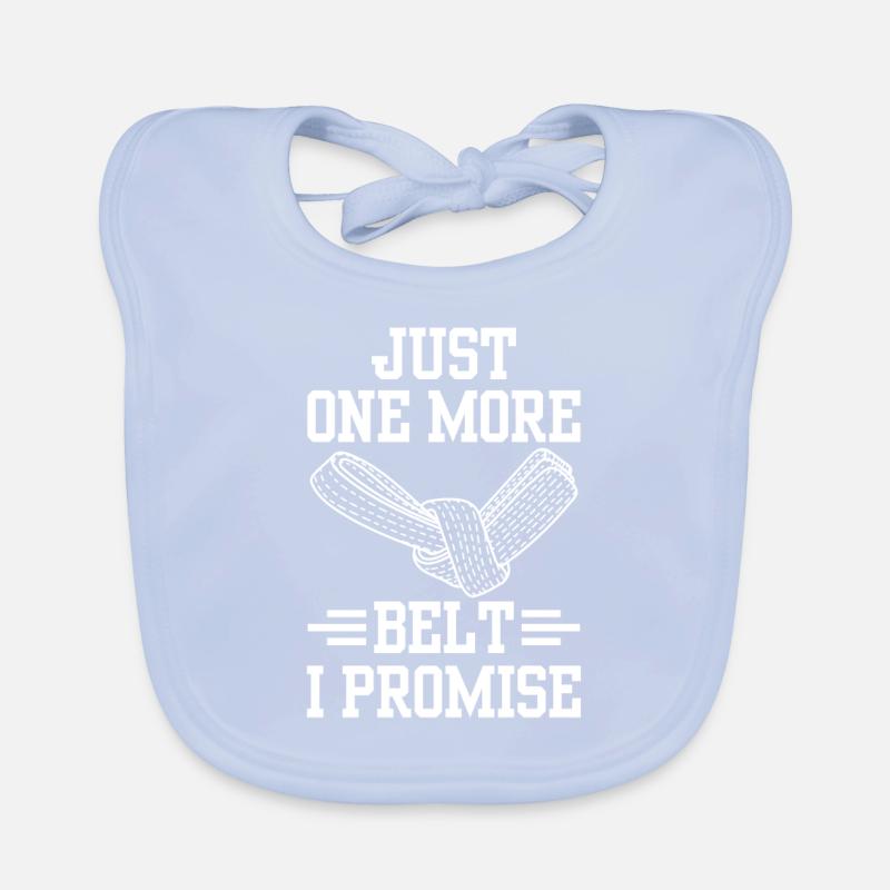 Nur Noch Ein Gürtel Versprochen Schwarzgurt Gur Baby Bio-Lätzchen