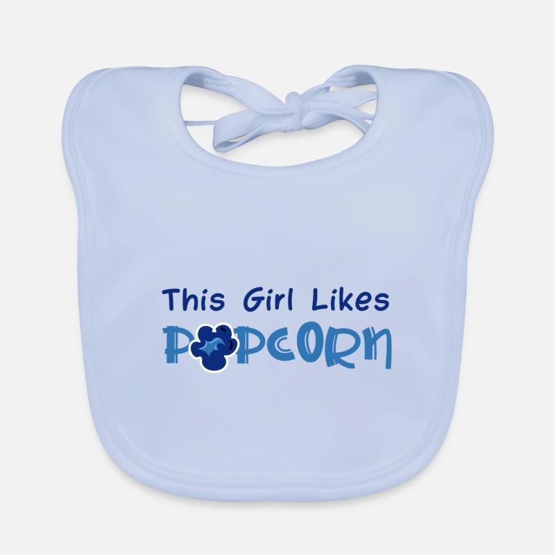 Fille aime le pop-corn et les films mangeant du Bavoir bio Bébé
