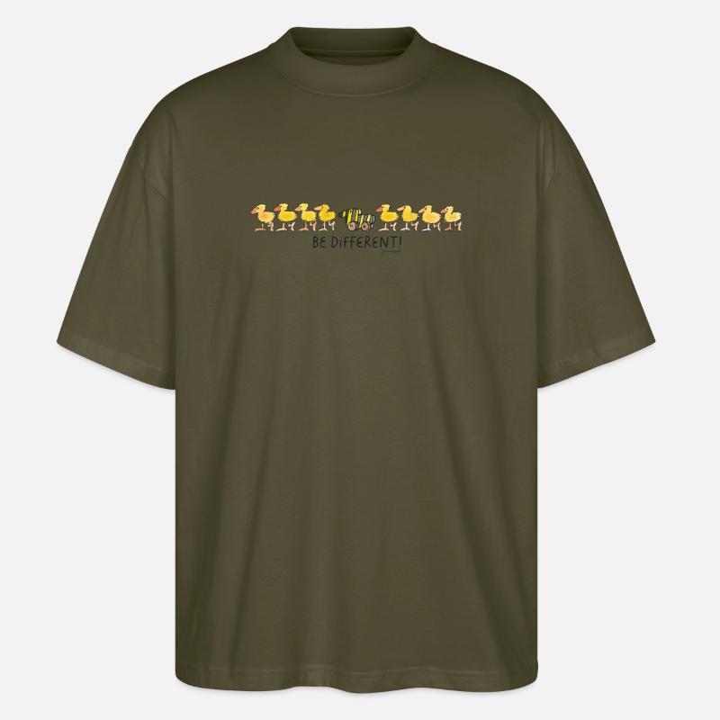 Janosch Tigerente Be Different - Stanley/Stella Oversized Unisex Bio T-Shirt Blaster 2.0 - Khaki