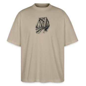 Eisenbahnbrücke - Stanley/Stella Oversized Unisex Bio T-Shirt Blaster 2.0 - Steingrau - Vorne - Alina (178cm) & Michal (187cm)