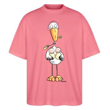Storch mit Zwillingen - Zwillinge - Baby -Geschenk - Stanley/Stella Oversized Unisex Bio T-Shirt Blaster 2.0 - Pink  - Vorne - Alina (178cm) & Michal (187cm)