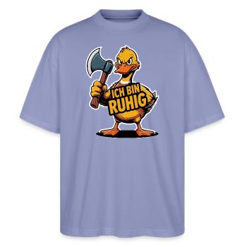 Böse Ente mit Axt – Lustiger Spruch Ich bin ruhig - Stanley/Stella Oversized Unisex Bio T-Shirt Blaster 2.0 - Violett - Vorne - Alina (178cm) & Michal (187cm)