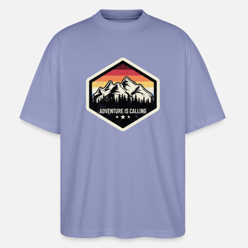 Das Abenteuer ruft Bergwappen - Stanley/Stella Oversized Unisex Bio T-Shirt Blaster 2.0 - Violett