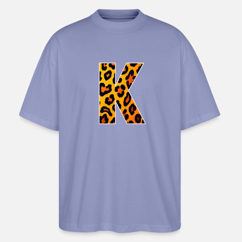 Leopardischer Buchstabe K - Stanley/Stella Oversized Unisex Bio T-Shirt Blaster 2.0 - Violett