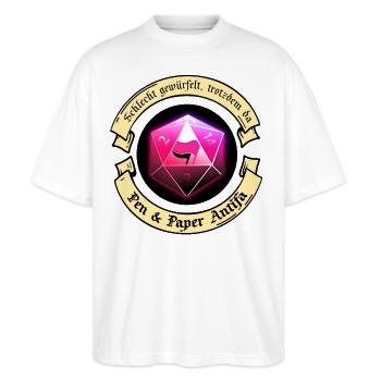 Pen and Paper Antifa - Stanley/Stella Oversized Unisex Bio T-Shirt Blaster 2.0 - Weiß - Vorne - Alina (178cm) & Michal (187cm)