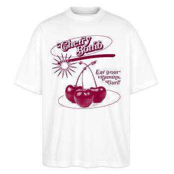 Cherry Bomb Explosion - Stanley/Stella Oversized Unisex Bio T-Shirt Blaster 2.0 - Weiß - Vorne - Alina (178cm) & Michal (187cm)