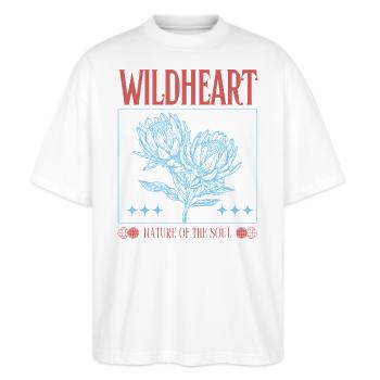 Wildheart – Nature Inspired Floral Statement - Stanley/Stella Oversized Unisex Bio T-Shirt Blaster 2.0 - Weiß - Vorne - Alina (178cm) & Michal (187cm)