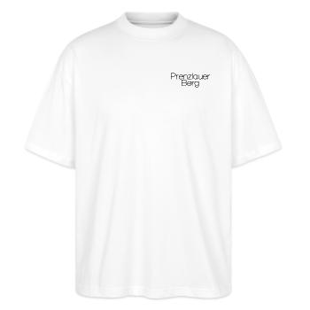 Berlin Prenzlauer Berg - minimalistisches Design - Stanley/Stella Oversized Unisex Bio T-Shirt Blaster 2.0 - Weiß - Vorne - Alina (178cm) & Michal (187cm)