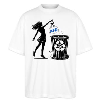 FCK AFD - Gegen Rechts - halte deine umwelt sauber - Stanley/Stella Oversized Unisex Bio T-Shirt Blaster 2.0 - Weiß - Vorne - Alina (178cm) & Michal (187cm)