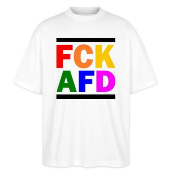 Fck afd - Stanley/Stella Oversized Unisex Bio T-Shirt Blaster 2.0 - Weiß - Vorne - Alina (178cm) & Michal (187cm)