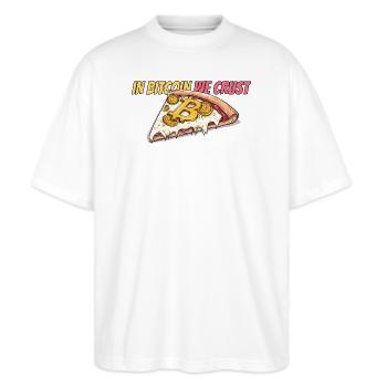 Bitcoin-Pizza Oversized Tee - Stanley/Stella Oversized Unisex Bio T-Shirt Blaster 2.0 - Weiß - Vorne - Alina (178cm) & Michal (187cm)