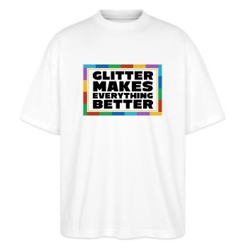 Glitzer - Stanley/Stella Oversized Unisex Bio T-Shirt Blaster 2.0 - Weiß - Vorne - Alina (178cm) & Michal (187cm)