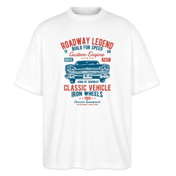 CLASSIC VEHICLE - Vintage Car und Auto Shirt Motiv - Stanley/Stella Oversized Unisex Bio T-Shirt Blaster 2.0 - Weiß - Vorne - Alina (178cm) & Michal (187cm)
