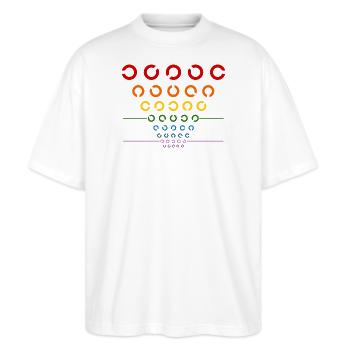Regenbogen Sehtest - Stanley/Stella Oversized Unisex Bio T-Shirt Blaster 2.0 - Weiß - Vorne - Alina (178cm) & Michal (187cm)