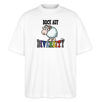 Bock auf Diversity - Stanley/Stella Oversized Unisex Bio T-Shirt Blaster 2.0 - Weiß - Vorne - Alina (178cm) & Michal (187cm)