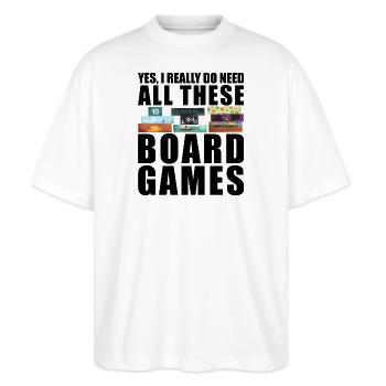 Ja, ich brauche all diese Brettspiele lustig - Stanley/Stella Oversized Unisex Bio T-Shirt Blaster 2.0 - Weiß - Vorne - Alina (178cm) & Michal (187cm)