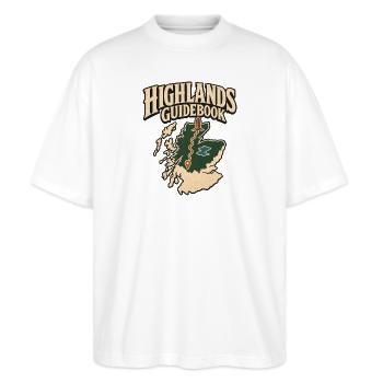Scottish Highlands Reiseführer Kartenreiseabenteuer - Stanley/Stella Oversized Unisex Bio T-Shirt Blaster 2.0 - Weiß - Vorne - Alina (178cm) & Michal (187cm)