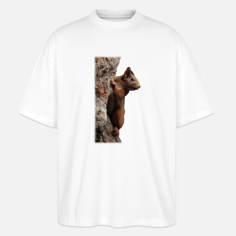 Neugieriges Eichhörnchen am Baumstamm - Stanley/Stella Oversized Unisex Bio T-Shirt Blaster 2.0 - Weiß