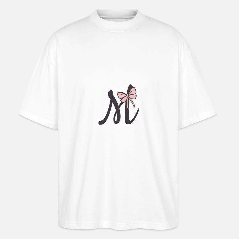 Anfangsbuchstabe M Schleifchen - Stanley/Stella Oversized Unisex Bio T-Shirt Blaster 2.0 - Weiß