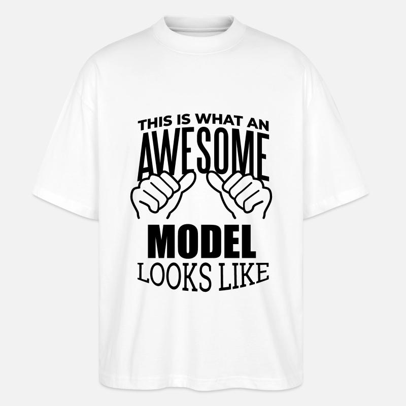 Modell - Stanley/Stella Oversized Unisex Bio T-Shirt Blaster 2.0 - Weiß
