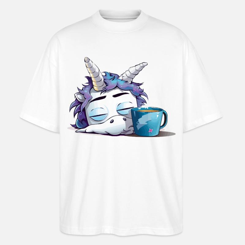 Schlafendes Einhorn und Kaffeebecher - Stanley/Stella Oversized Unisex Bio T-Shirt Blaster 2.0 - Weiß