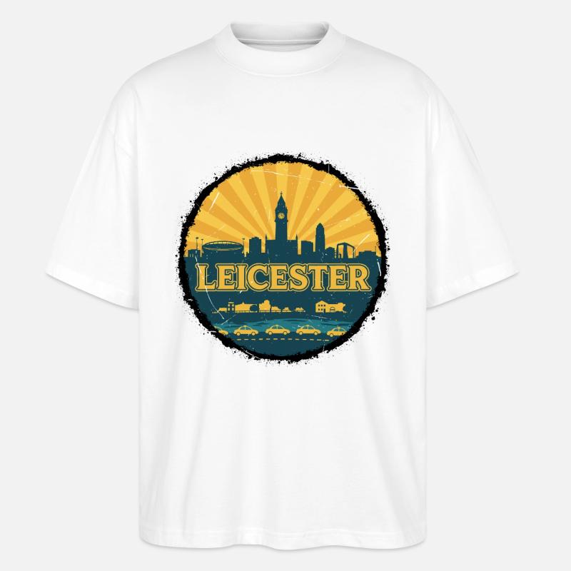Leicester City Skyline Retro Sunset Abzeichen - Stanley/Stella Oversized Unisex Bio T-Shirt Blaster 2.0 - Weiß